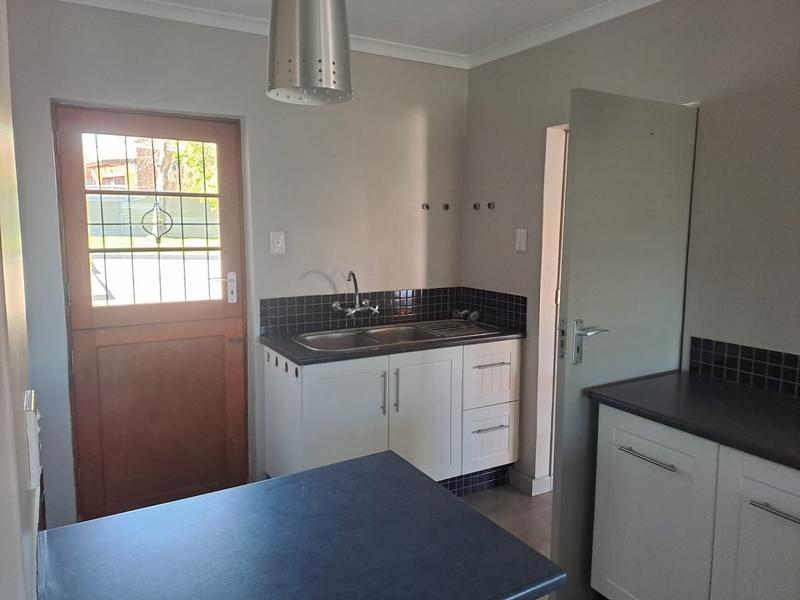 To Let 3 Bedroom Property for Rent in Rooi Rivier Rif Western Cape
